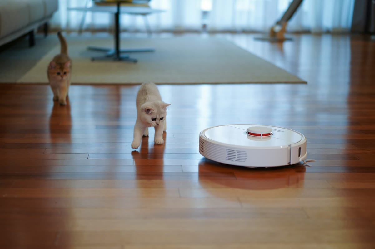 Robot Vacuums Explained: What Features Actually Matter (and Which Don’t) in November 2025