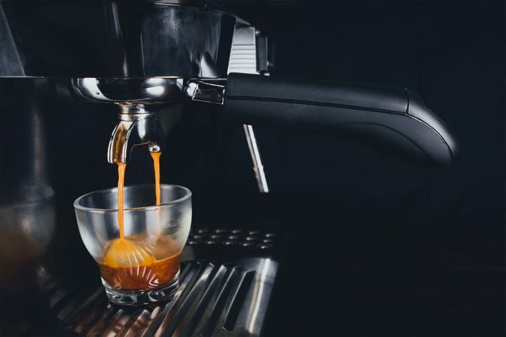 Espresso Machine Showdown: How to Pick Between Breville, De'Longhi, and Philips